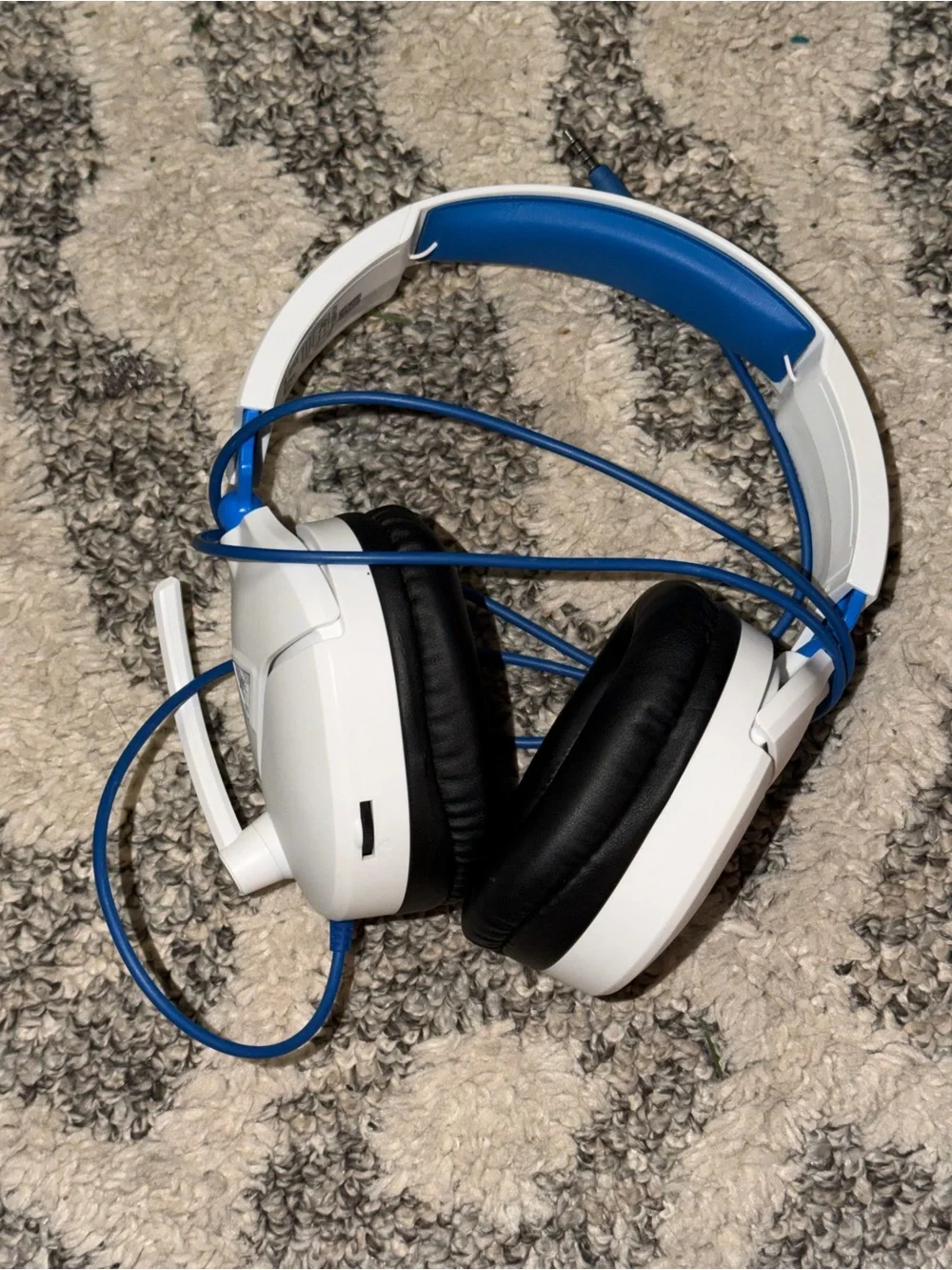 Turtle Beach Ear Force Recon 70 Wired Headphones Headset Sony PlayStation 4 Used
